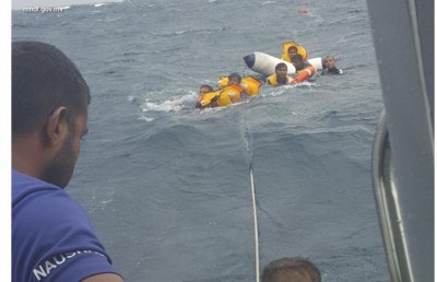 ލޯންޗެއް އަޑިއަށް ގޮސް، ކަނޑުވެފައި ތިބި ބަޔަކު ސަލާމަތްކޮށްފި