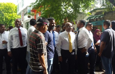 ފުލުހުން މަޖިލިހުގެ އިދާރާ އަށް ވަދެ ގަދަކަމުން މެމްބަރުން ނެރެފި