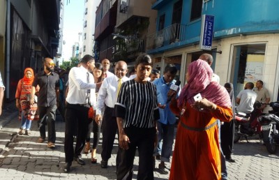 ފުލުހުން މަޖިލިހުގެ އިދާރާ އަށް ވަދެ ގަދަކަމުން މެމްބަރުން ނެރެފި