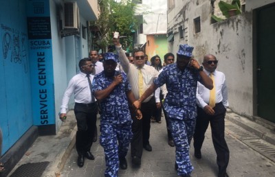 ފުލުހުން މަޖިލިހުގެ އިދާރާ އަށް ވަދެ ގަދަކަމުން މެމްބަރުން ނެރެފި