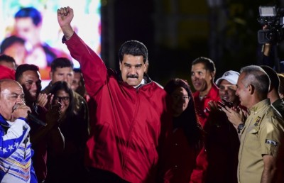 އިންޒާރުތަކަށް ބެލުމެއް ނެތި ވެނެޒުއެލާގައި އިންތިޚާބު ބާއްވައިފި