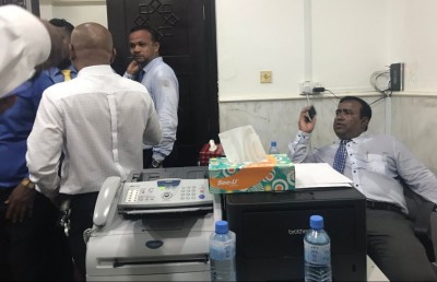 ފުލުހުން މަޖިލިހުގެ އިދާރާ އަށް ވަދެ ގަދަކަމުން މެމްބަރުން ނެރެފި