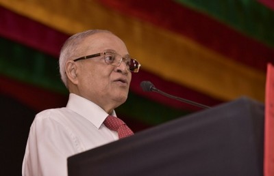 ޝަހުސް އޮޅުވާލީ ފާރިސްއެއް ނޫން، ޕީޕީއެމް ހައިޖެކްކުރި ޕީއޭ މީހުން: މައުމޫން