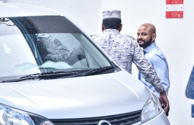 ފާރިސް ބަންދުކުރި މައްސަލައިގެ އިސްތިއުނާފް ޝަރީއަތް ފަށައިފި