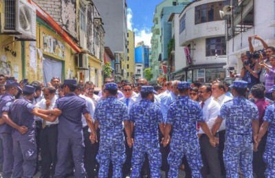 ގާނޫނުއަސާސީ "މަރާލާފައިވާތީ" ސުއޫދުގެ ވަރުގަދަ ހަމަލާތަކެއް މުއައްސަސާތަކަށް!