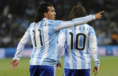 ވޯލްޑް ކަޕްގައި މަނާ ބޭސް ބޭނުންކުރިކަމުގެ ތުހުމަތު