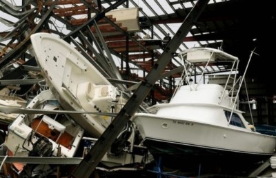 ބާރުގަދަ ތޫފާނުގައި ޓެކްސަސްގެ ބައެއް އިމާރާތްތައް ބިމާހަމަ