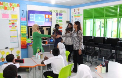 އާބާދީ މަދު ސްކޫލުތަކަށް މަލްޓި ގްރޭޑް ޓީޗިން ސިސްޓަމް ތައާރަފްކޮށްފި