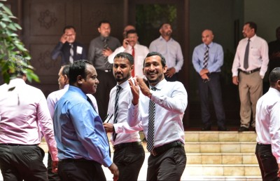 ދެން މަޖިލިސް ކޮންޓްރޯލްކުރައްވާނީ ފަލާހު، ގޯލް ޖައްސަވާނީ މޫސަ: ނިހާން