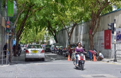 ޓްރެފިކް ލައިޓްތައް މަރާމާތުކޮށް، އަލުން ބޭނުންކުރަން ފަށަނީ