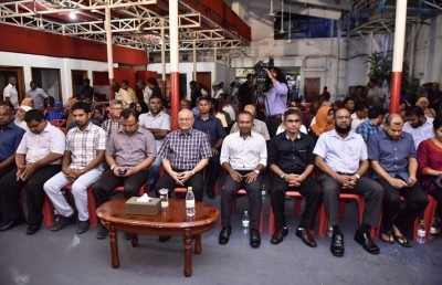 މުއައްސަސާތައް ހުރީ ހައިޖެކްކޮށްފައި: މައޫމޫން