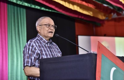 މުއައްސަސާތައް ހުރީ ހައިޖެކްކޮށްފައި: މައޫމޫން