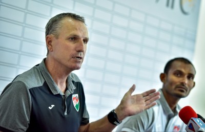 އަމިއްލަ ދަނޑުގައި އޮމާން ބަލިކުރެވޭނެ: ގައުމީ ކޯޗު