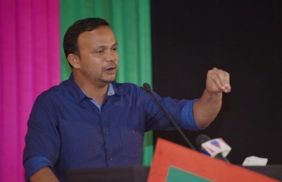 މިހާރު ބިރުން ތިއްބަސް، ރައްޔިތުން އަބަދަކު ބިރަކުން ނުތިބޭނެ: އަލީ ހުސައިން