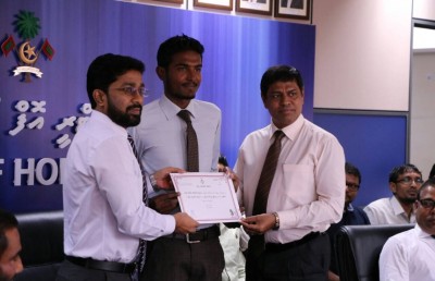 14 ކައުންސިލަކަށް ހޯމް މިނިސްޓްރީން މާލީ އެހީ ދީފި