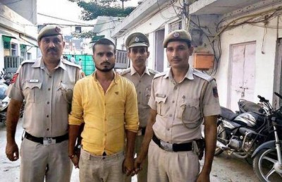 ކޯމާއިން ތެދުވެ ފިރިމީހާ ބޭޒާރު ކޮށްލައިފި