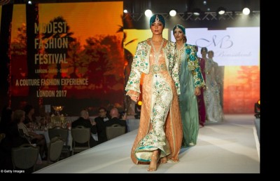 ނިވާކަން ބޮޑު ހެދުންތަކުގެ ފެސްޓިވަލެއް