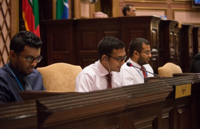 މި އަހަރުގެ ބަޖެޓު 27 ބިލިއަން ރުފިޔާއަށް އަރާނެ: މުނައްވަރު