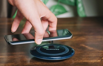 ވަޔަލެސް ޗާޖިން، ތަންކޮޅެއް ދުރުން