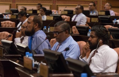 ސަޕްލިމެންޓްރީ ބަޖެޓެއް މަޖިލީހަށް ހުށަހަޅަނީ