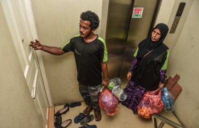 ކުނި އުކާ މީހުންނަށް ޖެހި ޖޯކު މަޖަލެއް ނުވި