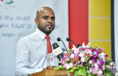 މުއައްވިޒްގެ ބޭބެ އަށް ފްލެޓް ލިބުމުން އޭސީސީ އަށް ހުށަހަޅައިފި