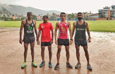 ހަތަރު ސިފައިންގެ ދުވުމުގެ ހިތްވަރު: ނަމޫނާއެއް