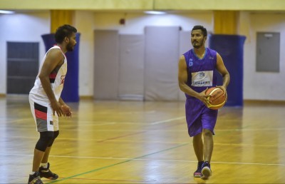 ބާސްކެޓްބޯޅަ ލީގު ޗެމްޕިއަންކަން ކިންގްސް އަށް