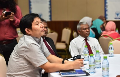 ވިލާ ކޮލެޖުގެ ބައިނަލްއަގުވާމީ ކޮންފަރެންސް ފަށައިފި