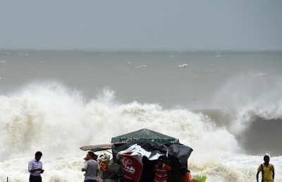 ބާރުގަދަ ކޮޅިގަނޑުގައި ލަންކާ އިން ތިން މީހުން މަރުވެއްޖެ