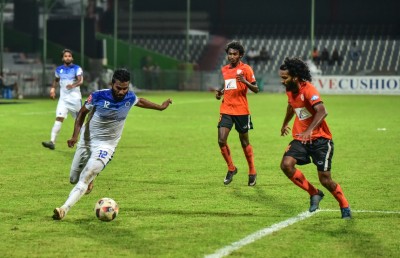 ނިއުގެ ތައުރީފާ އެކު އީގަލްސްގެ ޒުވާން ޓީމަށް ހިތްވަރެއް