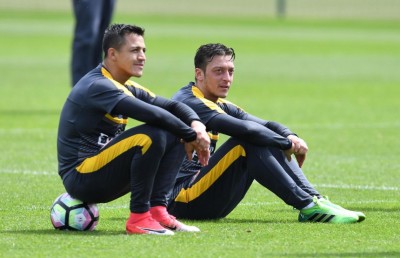 ޖެނުއަަރީގައި އޮޒިލް އާއި ސަންޗޭޒް ނުވިއްކާނަން: ވެންގާ