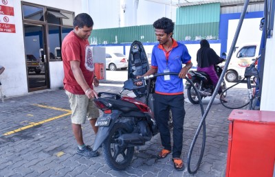 ޕެޓްރޯލާއި ޑީސަލްގެ އަގު އެސްޓީއޯ އިން ބޮޑުކޮށްފި