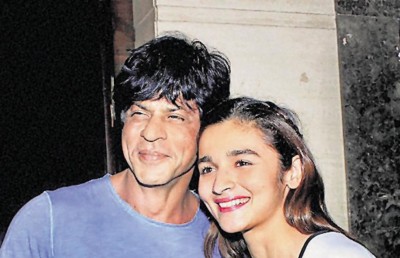 "ޑިއާ ޒިންދަގީ" ކުޅުނީ އާލިއާ އާއެކު ފިލްމު ކުޅޭ ހިތުން: ޝާހްރުކް