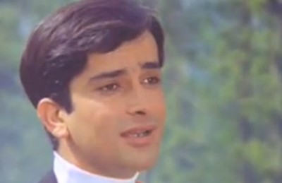 އެންމެ ރީތި އެކްޓަރު މަރުވުމުން ބޮލީވުޑް ހިތާމައިގައި