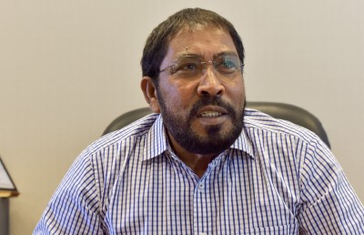 އުމަރަކީ "ތޫފާނެއް"؟