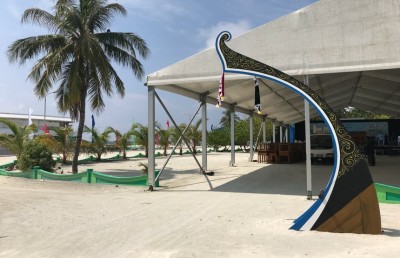 ސަރުކާރު ބަދުނާމުވާ ކަމަށް ބުނެ އިހަވަންދޫ ގިޑިގެތައް ނަގަން އަންގައިފި