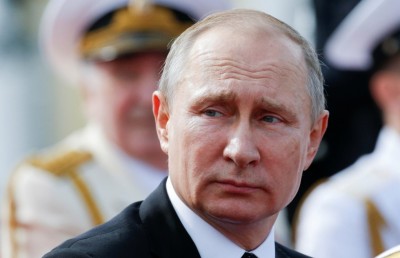 ޕުޓިން ސްޓަންޓްމޭނެއްގެ ގޮތުގައި މަސައްކަތް ކުރެއްވި