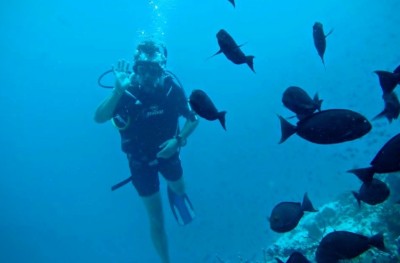 ގެއްލުނީ ޗައިނާގެ ޑައިވިން އިންސްޓްރަކްޓަރެއް، އޭނާ އަދިވެސް ނުފެނޭ