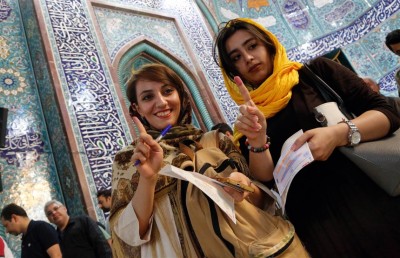 ތެހެރާންގައި ބުރުގާ އެޅުން މިހާރު މަޖުބޫރެއް ނޫން: ފުލުހުން