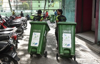 މާލޭގެ އެކި ސަރަހައްދުތަކަށް އަޅާފައިވާ 265 ޓަނުގެ ކުނި ވެމްކޯއިން ނަގައިފި