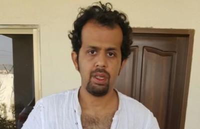 ހަތިޔާރު އެޅި ބައެއްގެ އަތް ދަށުން ނޫސްވެރިއަކު ސަލާމަތްވެއްޖެ