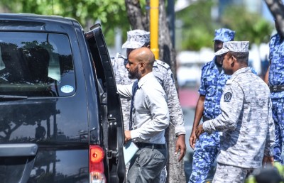 ފާރިސަށް ކުރާ ޝަހްސު އޮޅުވާލުމުގެ ދައުވާގެ އަޑުއެހުމެއް މާދަމާ ބާއްވަނީ