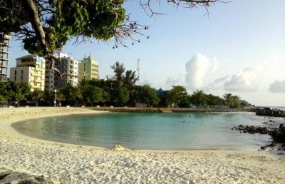 އާޓިފިޝަލް ބީޗްގައި ހުރި ތިން ރެސްޓޯރަންޓް ހުސްކުރަން އަންގައިފި