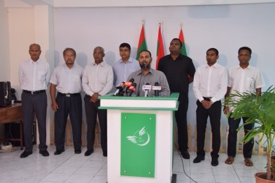 އެއްބަސްވުމެއް އެބަ ހަދަން، ލީކްވެފައި ވަނީ ފޭކެއް: އިމްރާން