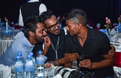 އާ ތަރިން މަދީ ސީނިއަ ތަރިންގެ ސަބަބުންތަ؟