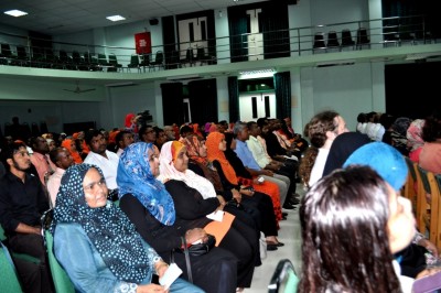ޓީޗަރުންގެ ފެންވަރުން ރަނގަޅު ކުރުމަށް ތިން ކޯހެއް އިފްތިތާހް ކޮށްފި
