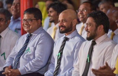 ފާރިސް މިފަހަރު ވެސް ހައްޔަރުކުރީ ރިޝްވަތު ތުހުމަތެއްގައި