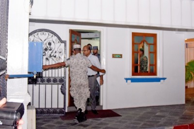 މެމްބަރު ނާޒިމް އުމުރަށް ޖަލަށްލުމަށް ހުކުމްކޮށްފި