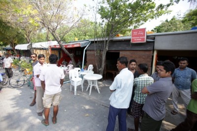 ކެފޭ ތެރޭގައި ބިދޭސީ މީހާ މަރާލި މައްސަލާގައި މީހަކު ހައްޔަރުކޮށްފި